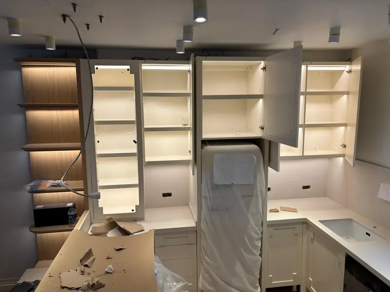 Mutfak dolap içi LED uygulama